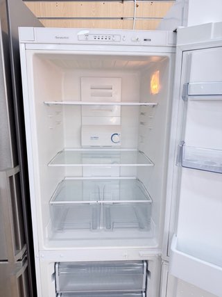 Frigorífico Combi Balay 170cm No Frost A+ - Envío