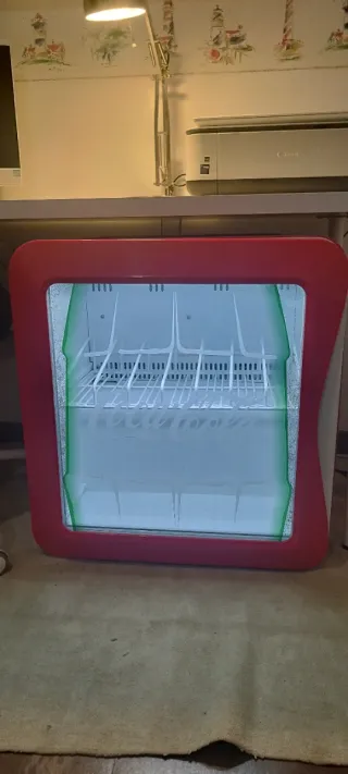 Nevera Coca-Cola Roja