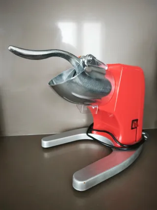 Trituradora de hielo eléctrica naranja