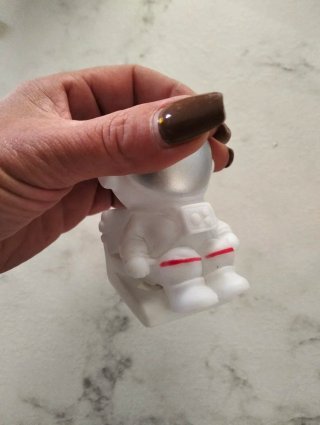 Piccolo lumino astronauta