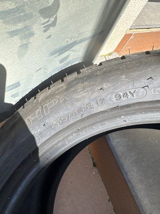 Michelin Primacy HP 235 45 R17 94Y