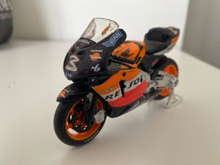Moto Honda RC211V Max Biaggi