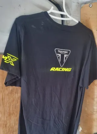 Camiseta Triumph Racing Negra