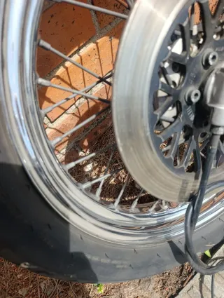 Rueda Delantera Suzuki con Reenvío