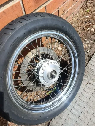 Rueda Delantera Suzuki con Reenvío