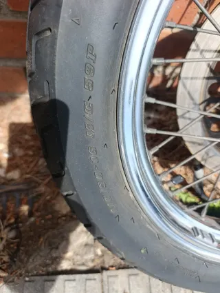 Rueda Delantera Suzuki con Reenvío