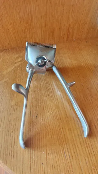 Máquina de barbería antigua