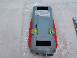 Detector cables y medidor distancias