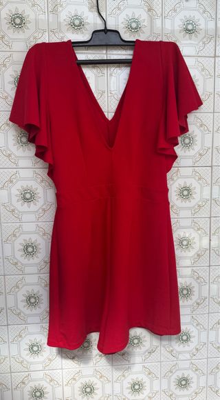 Mono Bershka rojo volantes
