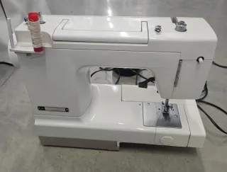 Máquina de coser Alfa portátil