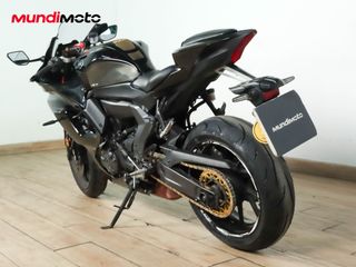 YAMAHA R7 A2