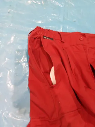 Pantalón de trabajo rojo