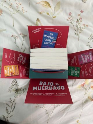 Estuche Bajo el muérdago