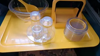 Juego cocina transparente y amarillo