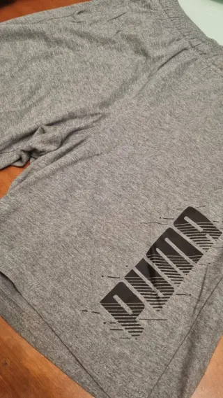 Pantalón corto Puma gris