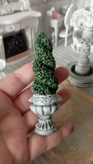 Planta Topiaria Miniatura 1:12 - Efecto Piedra