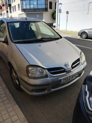Nissan Almera 2002