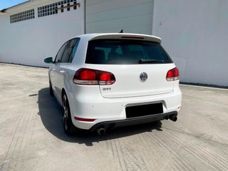 Volkswagen Golf GTI 6