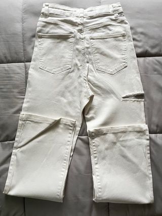 Lote 2 pantalones beige y blanco
