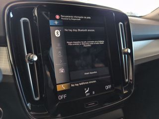 Volvo XC40 Momentum Pro