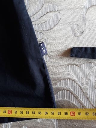 Blusa negra algodón con detalles rosas