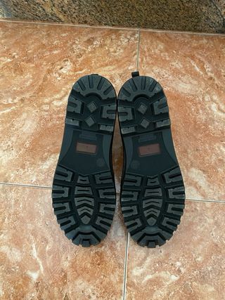 Botas de agua talla 39, marca Igor.