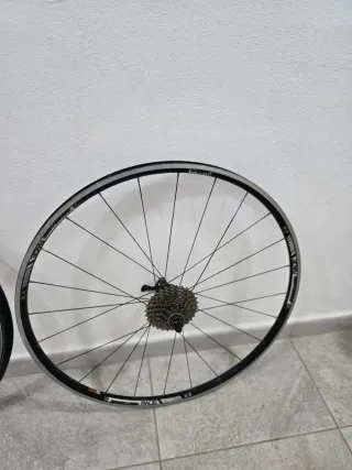 Juego Ruedas Bontrager Race Carretera