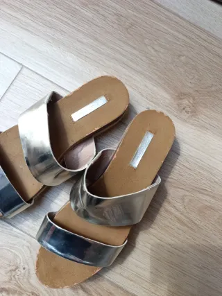 Sandalias plateadas Stradivarius talla 38