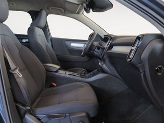 Volvo XC40 Momentum Pro