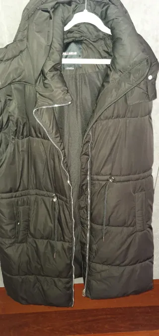 Chaleco acolchado largo Stradivarius Talla M