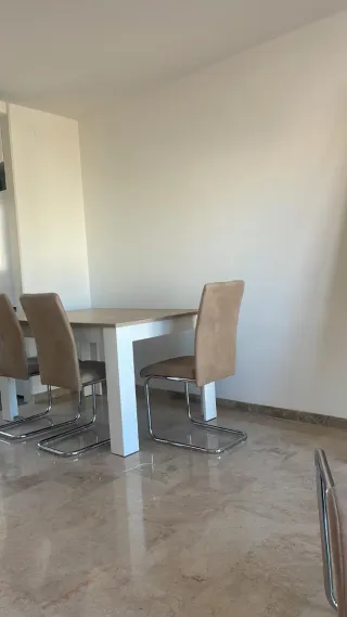 Mesa comedor moderna extensible madera y metal