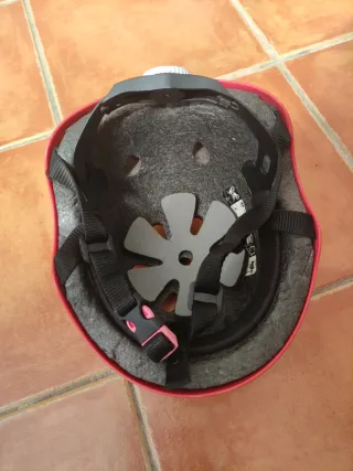 Casco rosa infantil Decathlon