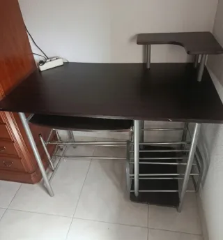 Escritorio juvenil madera y metal
