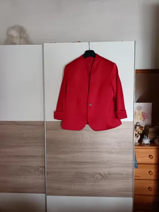 Chaqueta americana roja