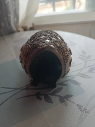 Figura de búho decorativa