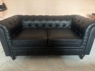 Sofá Chesterfield 2 plazas cuero negro