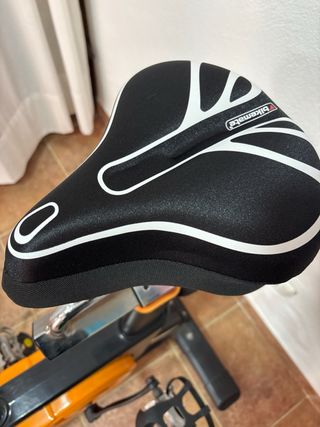 Bicicleta de Spinning Naranja y negro.