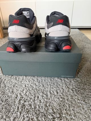 Zapatillas New Balance 9060 Talla 42 Nuevas