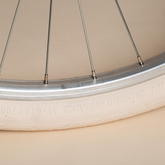 Bicicleta urbana clásica cuadro bajo 28 pulgadas 6 V Elops