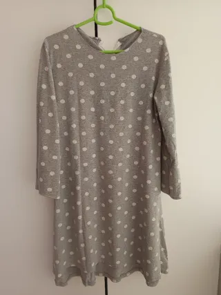 Vestido gris topos blancos talla M