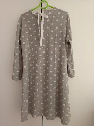 Vestido gris topos blancos talla M