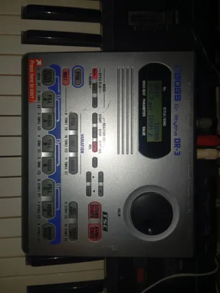 Caja de Ritmos Boss DR-3