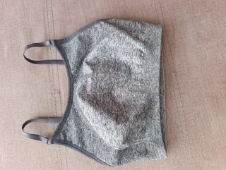 Conjunto deportivo dos piezas Gymshark gris y rosa