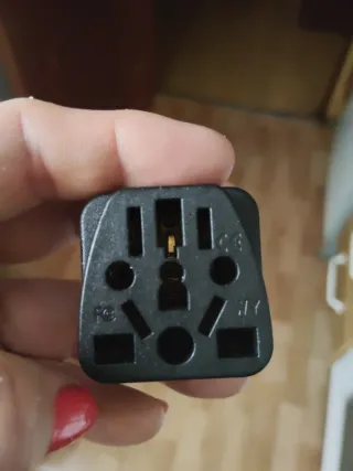 Adaptador Enchufe Universal