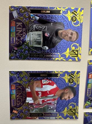 Lote Adrenalyn Total Kings 25-26 muy especiales