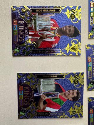 Lote Adrenalyn Total Kings 25-26 muy especiales