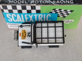 SCALEXTRIC LAND ROVER STS