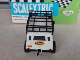 SCALEXTRIC LAND ROVER STS