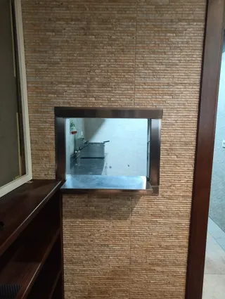 Se alquila o se vende bar
