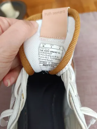 Zapatillas HOFF beige y granate